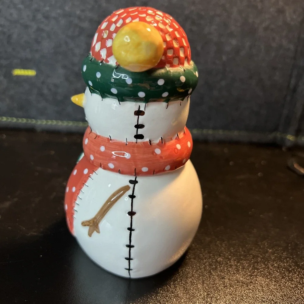 Stackable Snowman Salt & Pepper‎ Shakers Christmas Holiday Winter Santa Hat